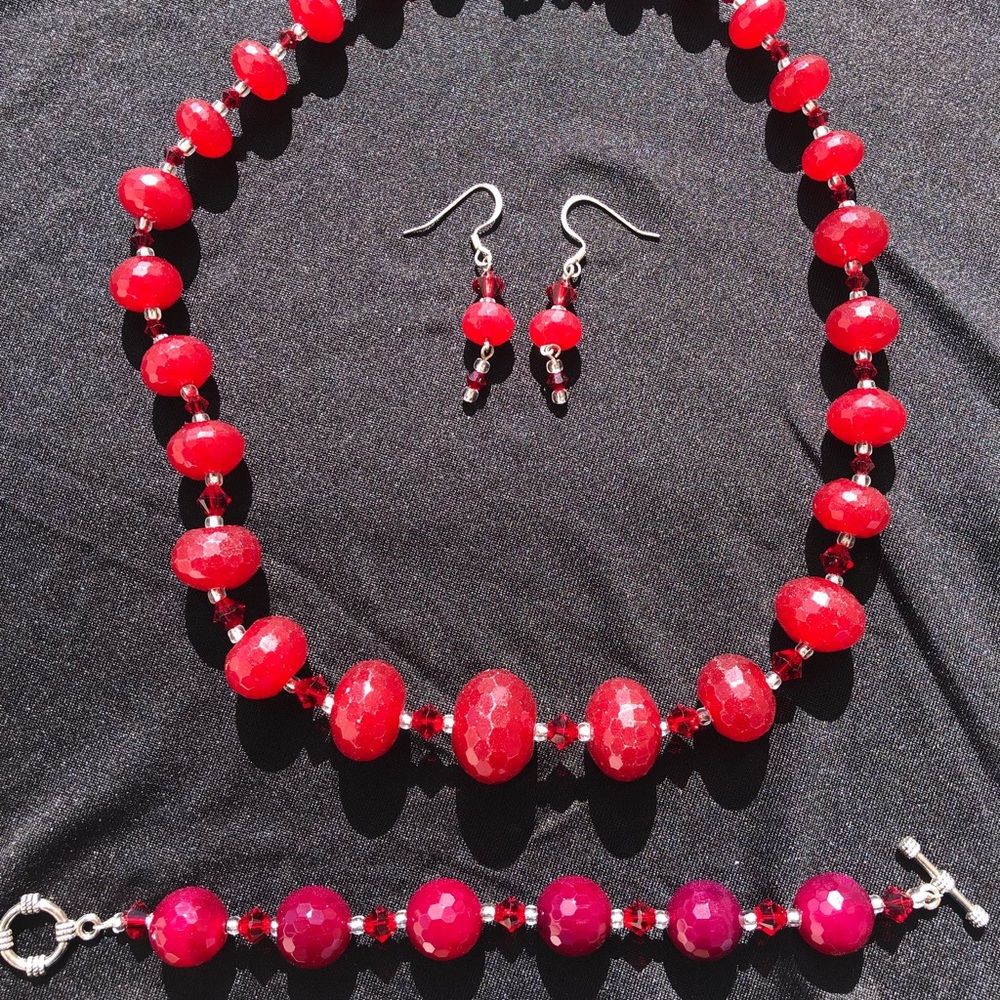 Ruby quartz and Swarovski crystal necklace, bracelet& earring set